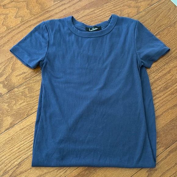 Ribbed, bodycon tshirt dress from Lulus - Picture 3 of 4